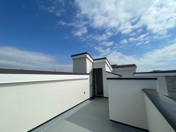 �@�X�J�C�o���R�j�[�ʐ^